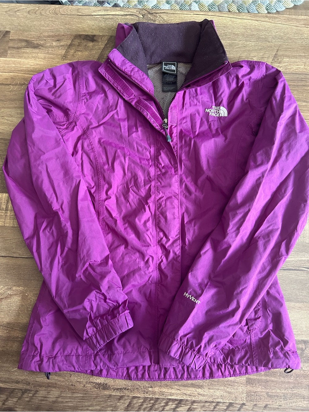 The North Face Hyvent Waterproof Rain Jacket Women's Small Magenta